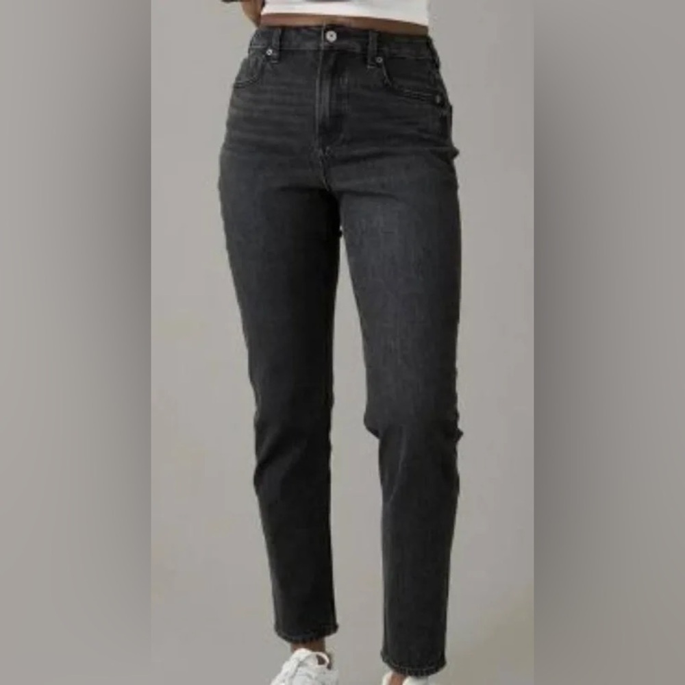 American Eagle 90s boyfriend black denim jeans size 2